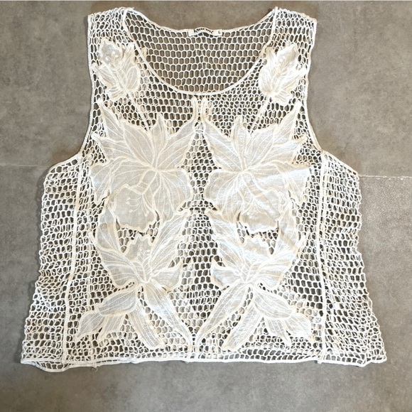 Elegant off-White Lace Sleeveless Top. Breeze Ever. Large. - Picture 1 of 4